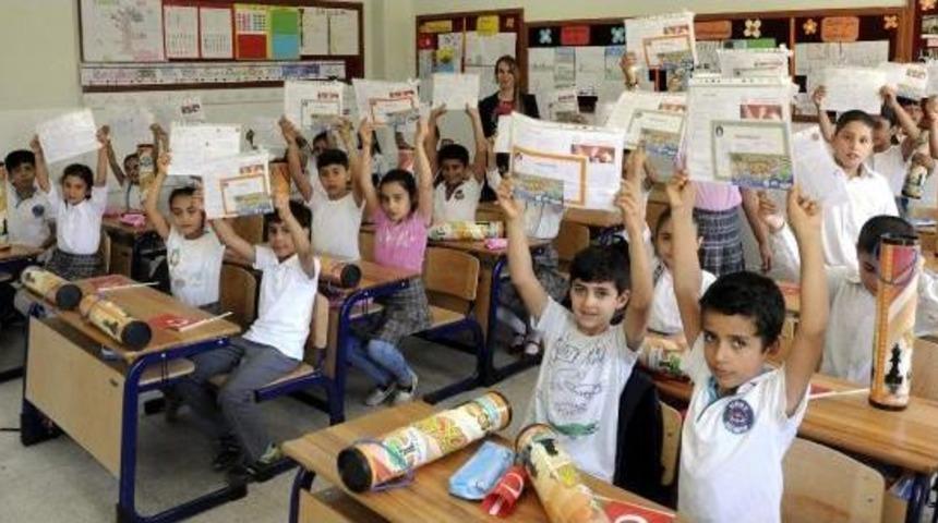 Gaziantep'te 571 Bin &Ouml;ğrenci Karne Aldı