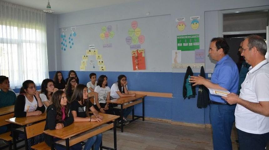 Korkuteli İl&ccedil;esinde Karne Heyecanı