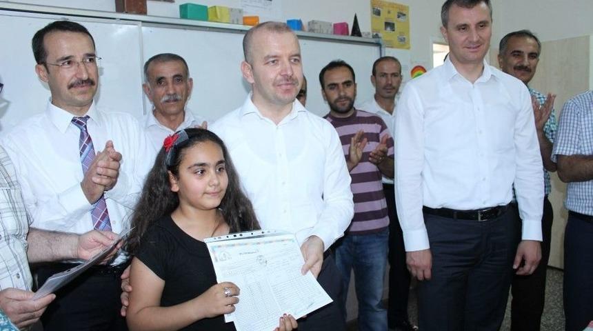 Adıyaman&rsquo;da 151 Bin 580 &Ouml;ğrenci Karne Sevinci Yaşadı