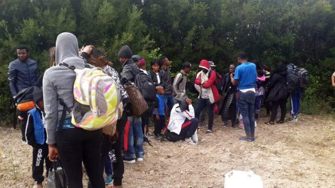 &Ccedil;anakkale&rsquo;de 49 Ka&ccedil;ak G&ouml;&ccedil;men Yakalandı