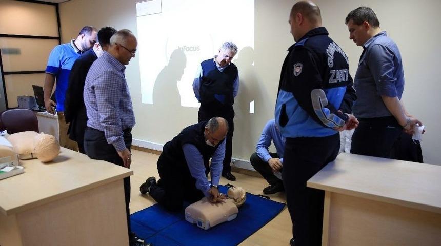 G&uuml;ng&ouml;ren Belediyesi Personeline İlk Yardım Eğitimi