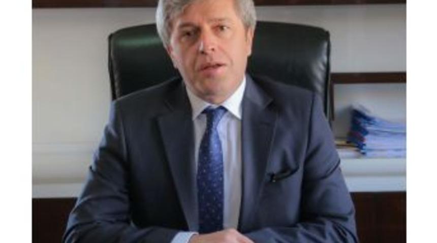 Bitlis Valisi &Ccedil;ınar&rsquo;dan Karne Mesajı