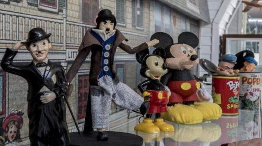 Sunay Akın Destekledi, &Ccedil;ocuklar Eski Oyuncaklara Yeniden Hayat Verdi