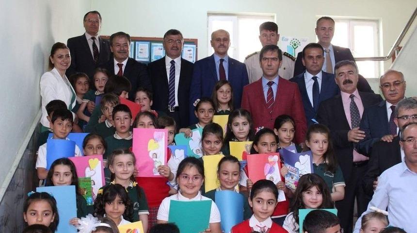 Niğde&rsquo;de 72 Bin &Ouml;ğrenci Karne Sevinci Yaşadı