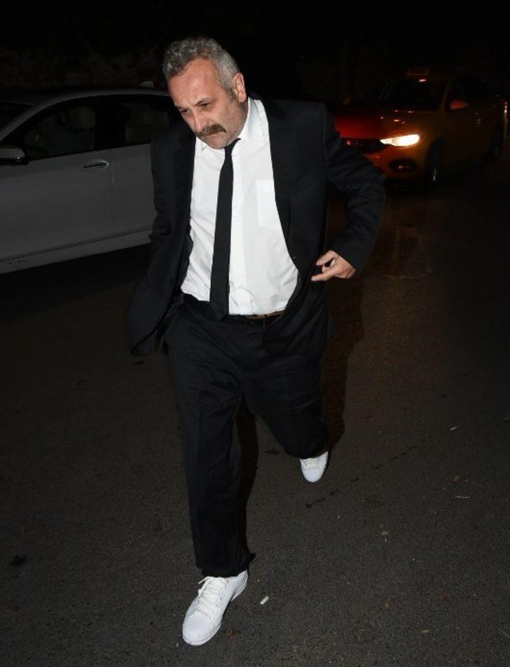 Bütün gece el ele G4