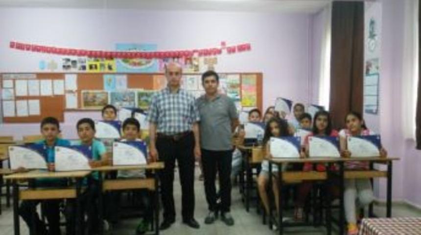 Adıyaman&rsquo;da &Ouml;ğrencilere Model U&ccedil;ak Kursu