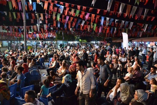 Ramazan Etkinliklerinde Ömer Karaoğlu Konseri