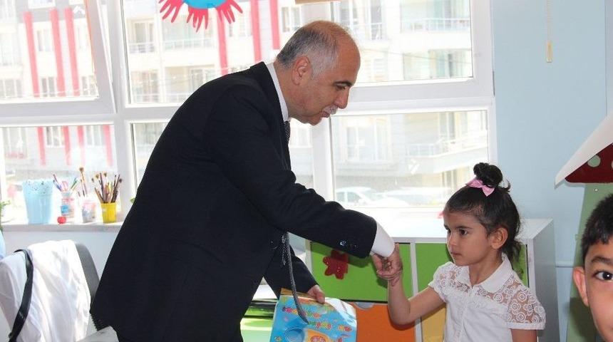 Giresun&rsquo;da 70 Bin 858 &Ouml;ğrenci Karne Alarak &lsquo;yaz Tatiline Merhaba&rsquo; Dedi.