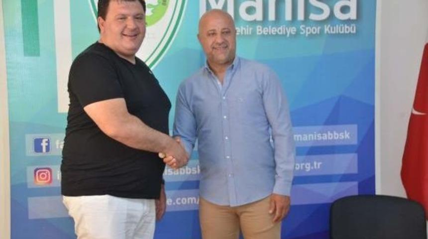 Manisa B&uuml;y&uuml;kşehir Belediyespor Levent Devrim'le Devam Kararı Aldı