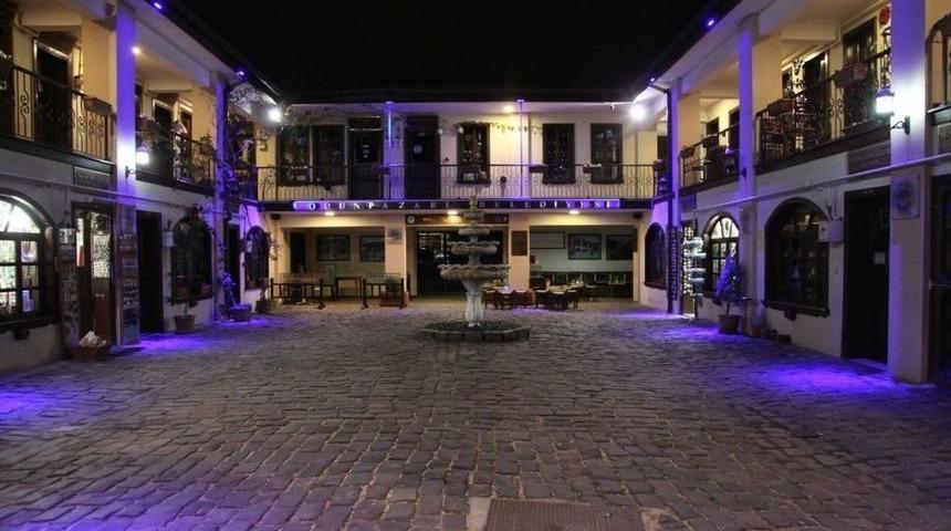 Atlıhan Gece De Işıl Işıl