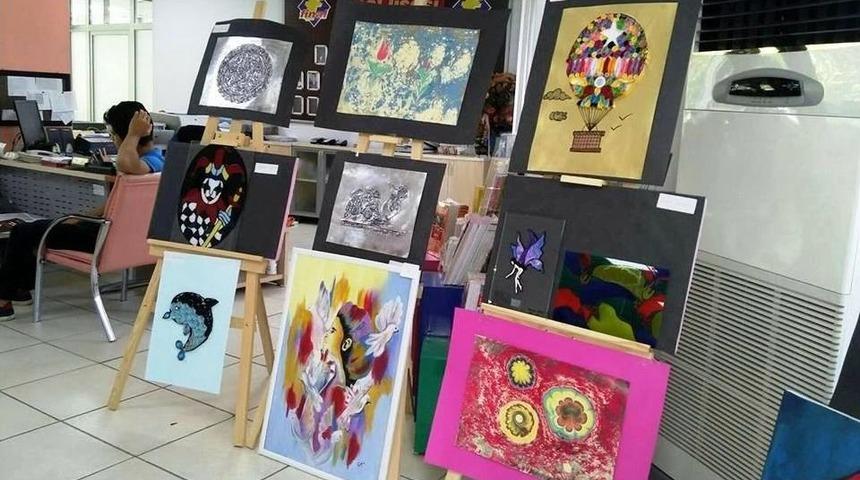 &Ouml;ğrencilerden Resim Sergisi