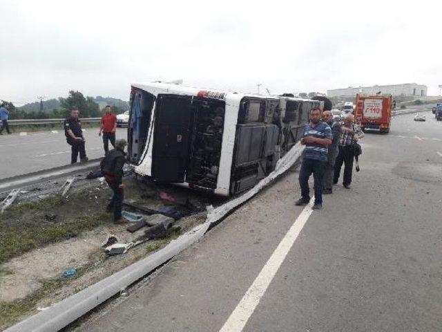 Askerleri Taşıyan Otobüs Kaza Yaptı : 47 Yaralı