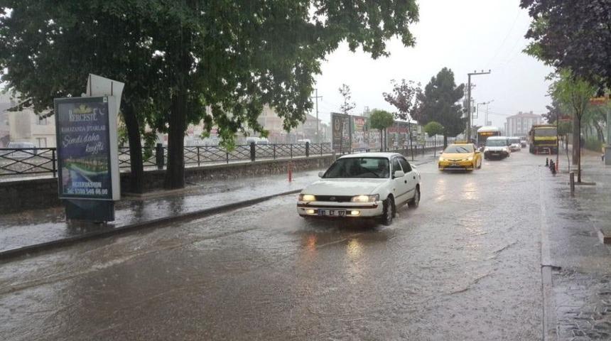 Yağış D&uuml;zce&rsquo;de De Etkili Oldu
