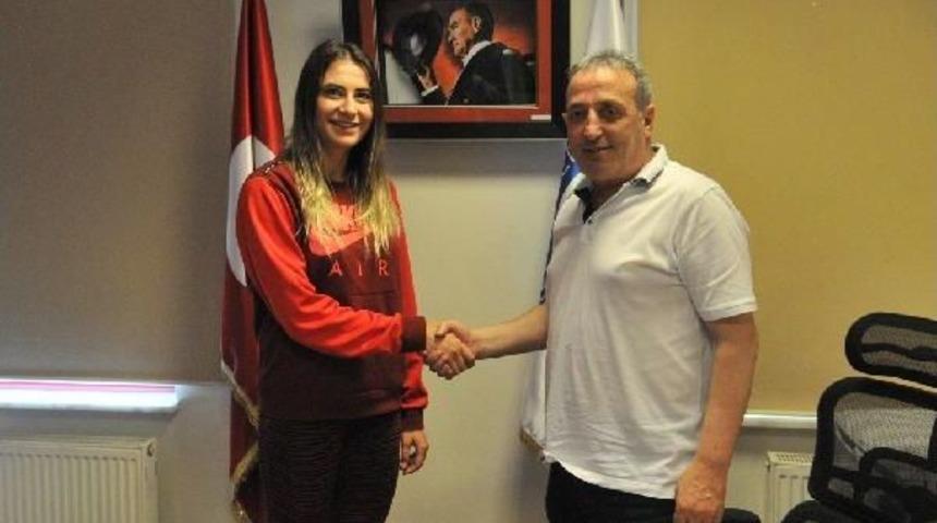 Nilüfer Belediyespor'da 2 Imza