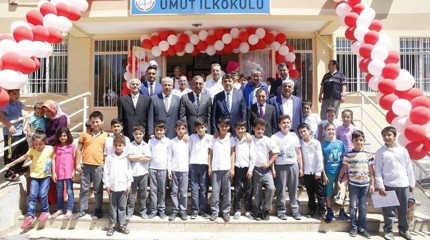 Başkan Fadıloğlu&rsquo;ndan &Ouml;ğrencilere Karne Hediyesi