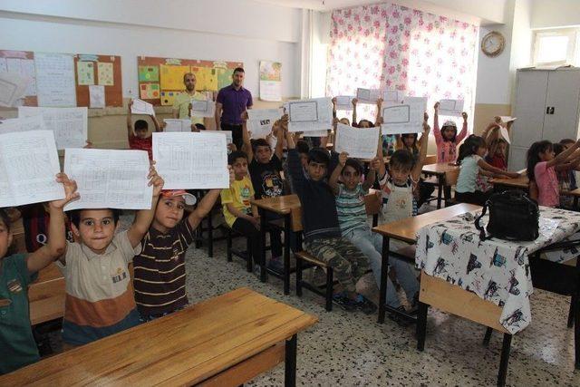 Siverek&rsquo;te Suriyeli &Ouml;ğrencilerin Karne Sevinci 2