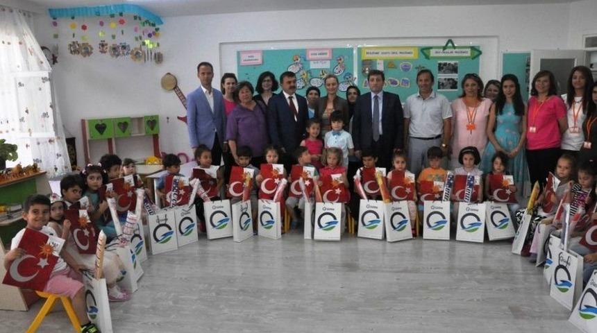 &Ccedil;anakkale&rsquo;de 74 Bin &Ouml;ğrenci Karne Aldı