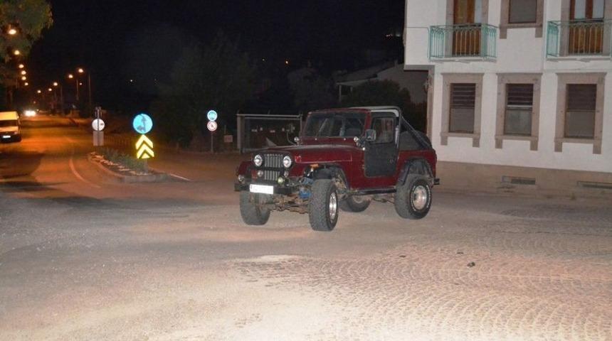 Evin Önündeki Cipi Çalan Şahıs Polise Yakalandı