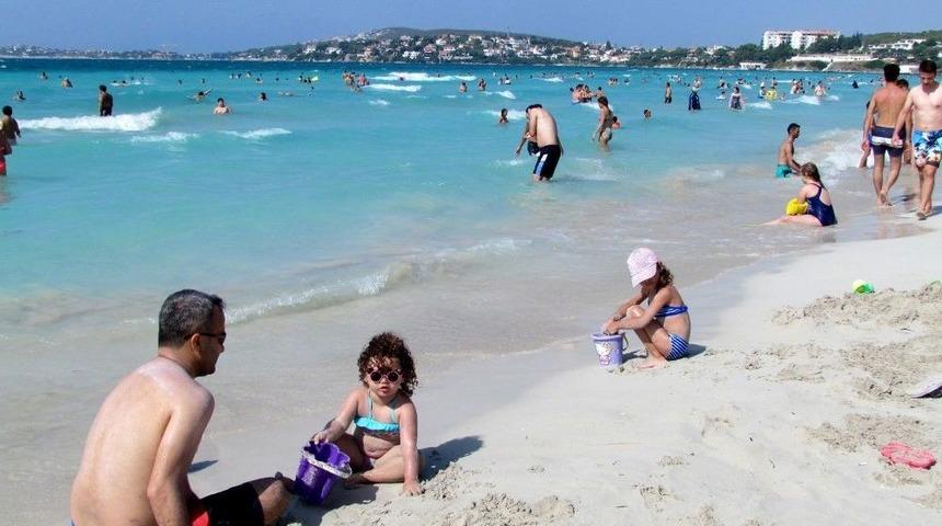 Turizmcilere G&ouml;re &Ccedil;eşme 20 Yılın En K&ouml;t&uuml; Sezonunu Yaşıyor