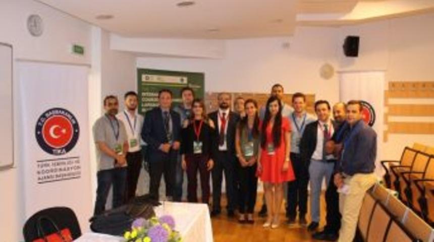 Tika&rsquo;dan Romanya&rsquo;da Laparoskopi Kursu