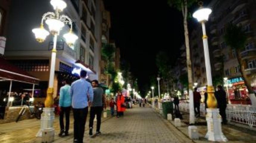 Kanalboyu Tek Y&ouml;nl&uuml; Olarak Ara&ccedil; Trafiğine Kapatılacak