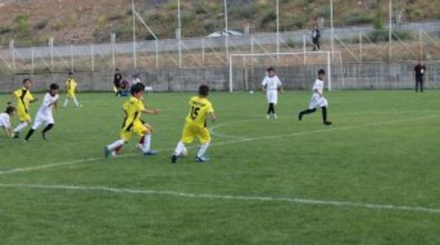 Minikler Futbol Şenliği Ma&ccedil;ları Başladı