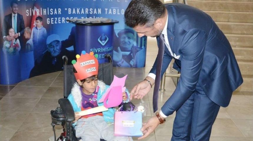 Bedensel Engelli Rabia Karnesini Hamid Başkandan Aldı