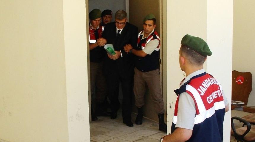 Sevgilisini &Ouml;ld&uuml;r&uuml;p Ma&ccedil; İzlemeye Gitmiş