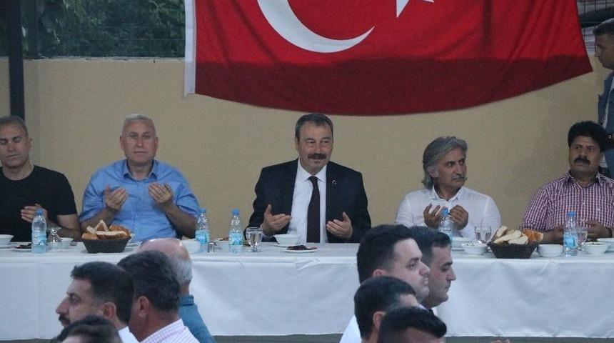 Adana Emniyet M&uuml;d&uuml;rl&uuml;ğ&uuml;nden İftar Yemeği