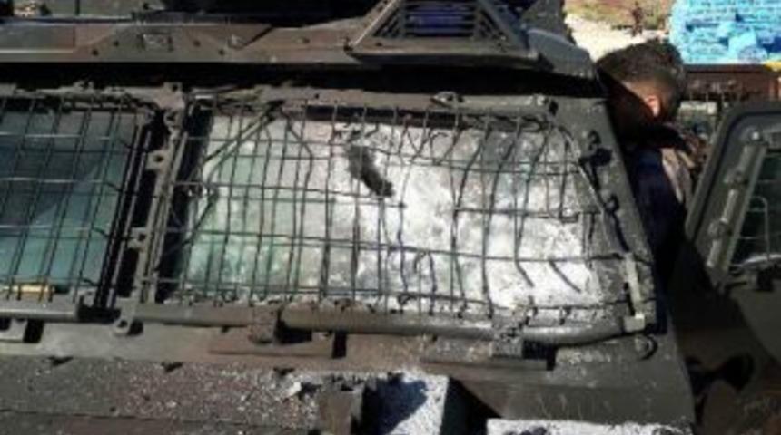 Diyarbakır'da Zırhlı Araca Roketatarlı Saldırı: 1 Polis Yaralı