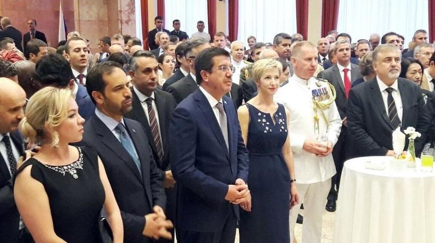 Bakan Zeybekci, Rus Milli G&uuml;n&uuml; Resepsiyonu&rsquo;na Katıldı