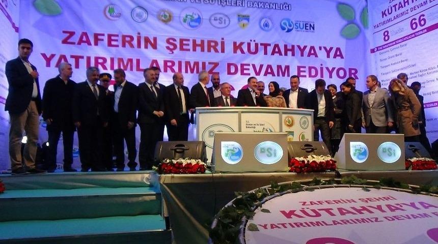 Bakan Eroğlu, K&uuml;tahya&rsquo;da 8 Tesisin Temel Atma T&ouml;renine Katıldı, Vatandaşlara Sahur Yaptı