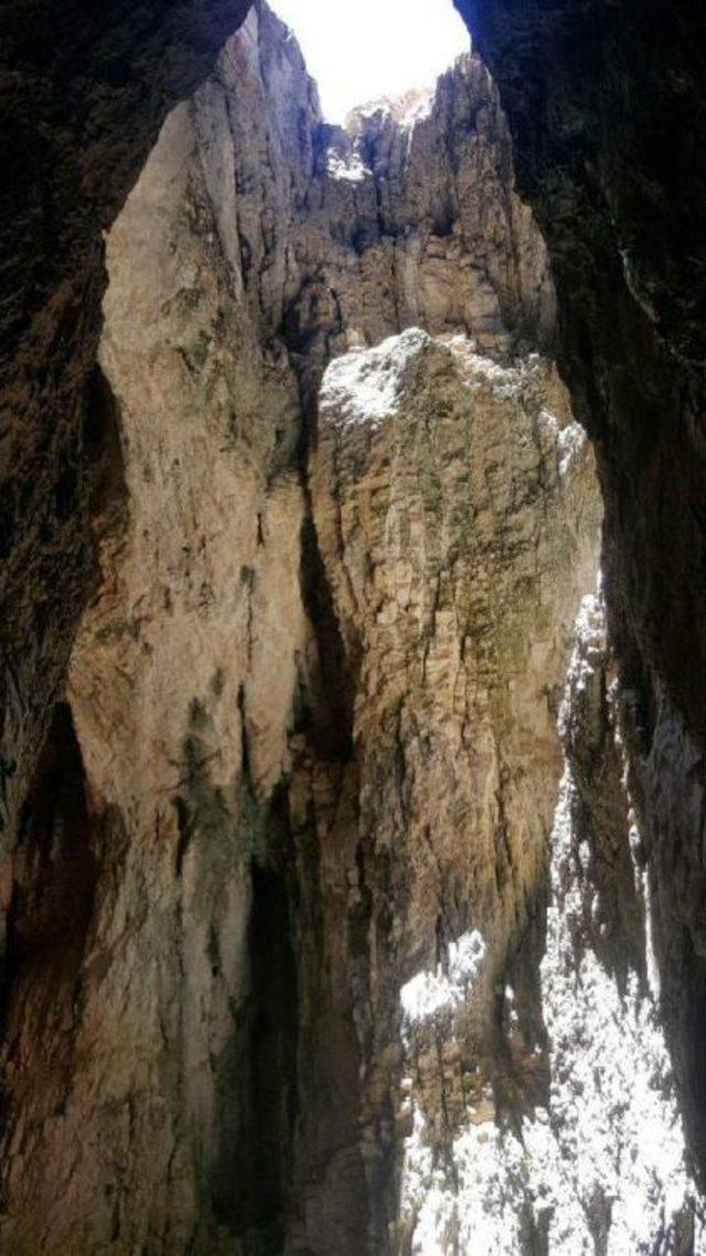 &nbsp;Kato da 52 G&uuml;nd&uuml;r S&uuml;ren Operasyonda 15 Ter&ouml;rist Etkisiz Hale Getirildi, 107 Mağara Bulundu 1