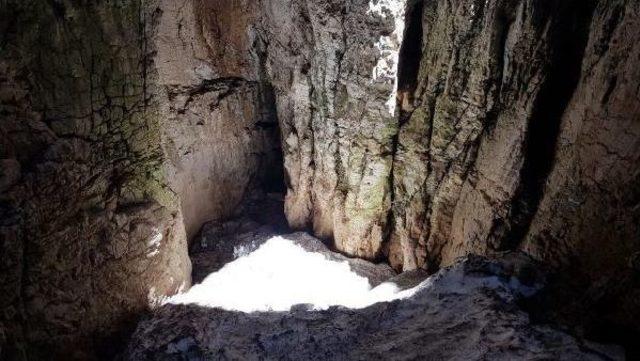 &nbsp;Kato da 52 G&uuml;nd&uuml;r S&uuml;ren Operasyonda 15 Ter&ouml;rist Etkisiz Hale Getirildi, 107 Mağara Bulundu 3