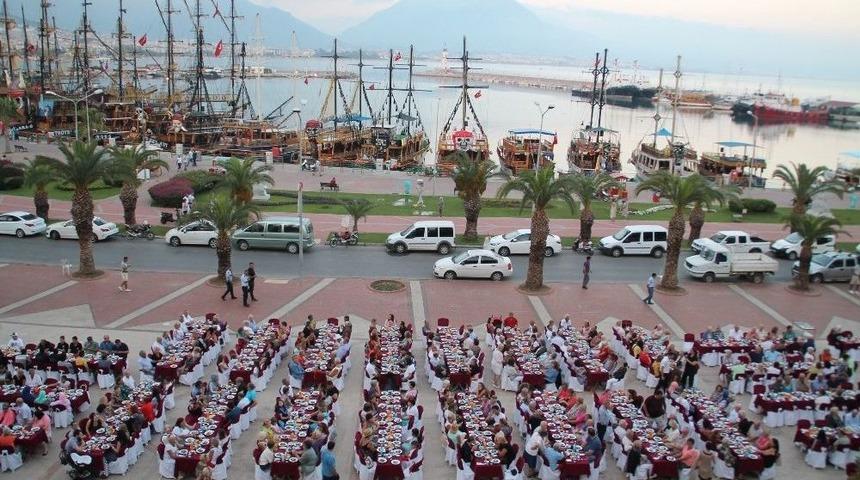 Alanya&rsquo;da Yaşayan Yabancılara İftar