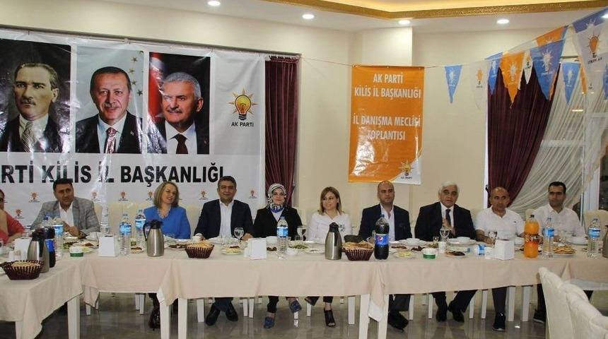 Ak Partililer İftarda Buluştu