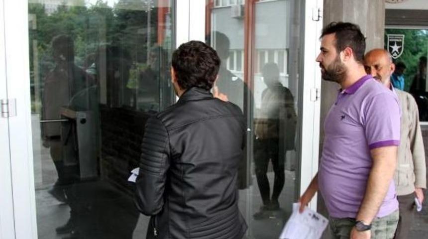 9.45 Sonrası Gelen 2 &Ouml;ğrenci Kapıda Kaldı