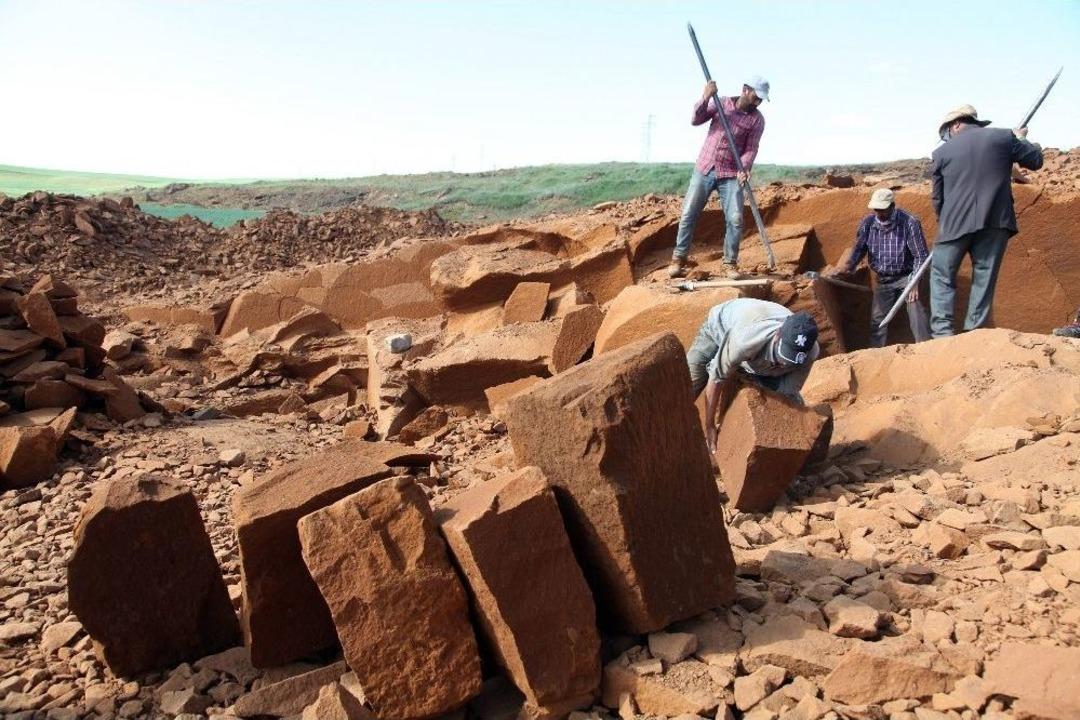 (&ouml;zel Haber) Taş Ustalarının Zorlu Ekmek M&uuml;cadelesi Ramazan&rsquo;da Da Devam Ediyor