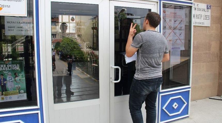 Lys &Ouml;ncesi Yine Aynı G&ouml;r&uuml;nt&uuml;ler