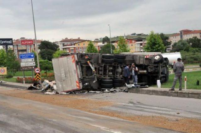 Yalova’Da Zincirleme Kaza: 2 Yaralı