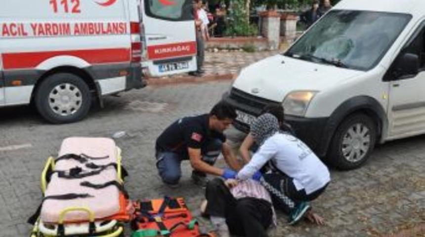 Otomobilin &Ccedil;arptığı Yaya Şoka Girdi