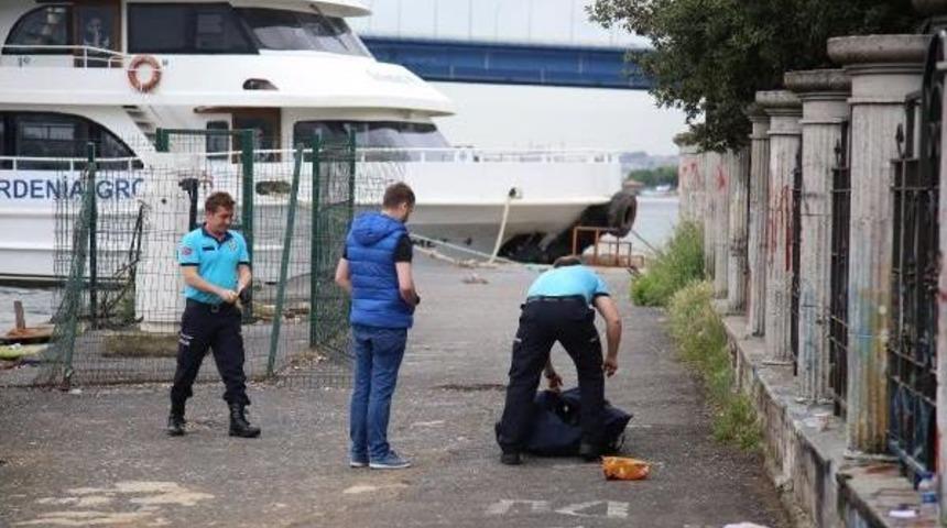 Hali&ccedil;'ten Erkek Cesedi &Ccedil;ıktı