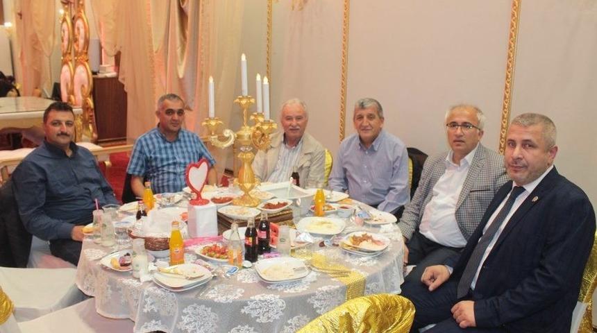 Tavşanlı Terziler Tuhafiyeciler Odası İftar Programı