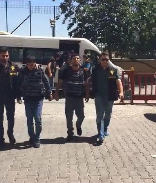 Diyarbakır da 1 Kişinin &Ouml;ld&uuml;ğ&uuml; Davulcu Kavgasında 7 Tutuklama 2