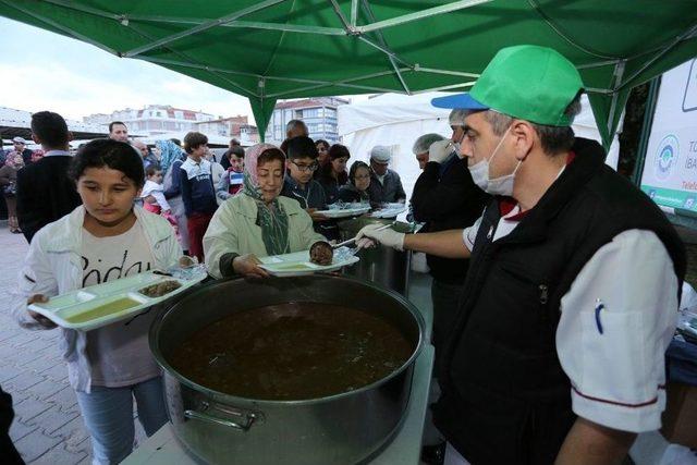5 Bin Kişi Yenikent&rsquo;teki İftarda Bir Araya Geldi 1
