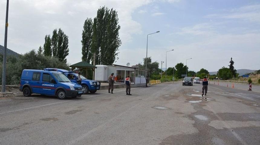 Jandarma&rsquo;dan Asayiş Ve Yol Denetimi