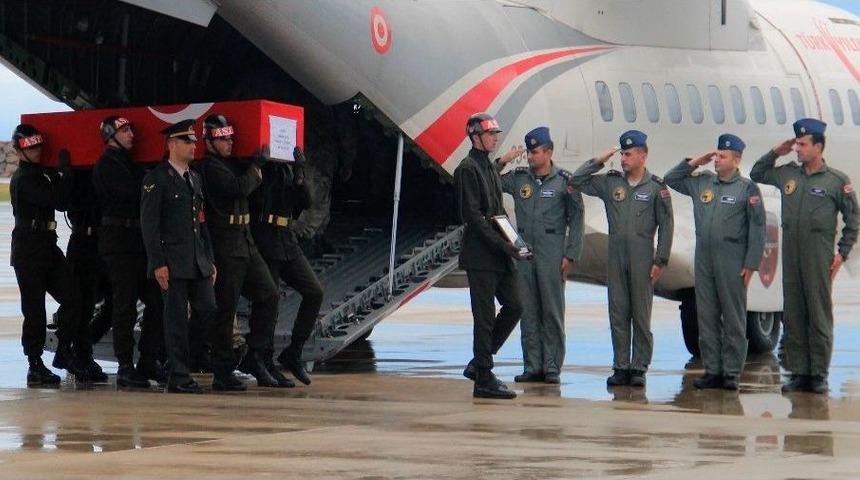 Şehit Uzman Çavuş Tuncay Zengin’in Cenazesi Memleketi Giresun’a Getirildi