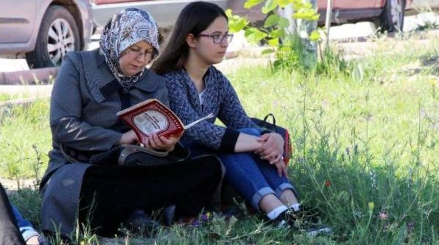 Sınava Alınmayan &Ouml;ğrenciden 09.45 Tepkisi