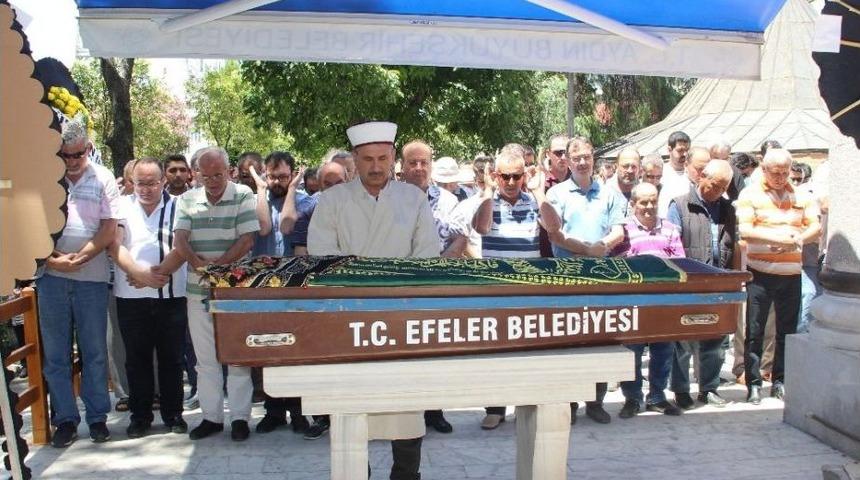 Efeler Belediyesi Basın M&uuml;d&uuml;r&uuml; S&ouml;ylevci&rsquo;nin Kayınvalidesi Son Yolculuğuna Uğurlandı