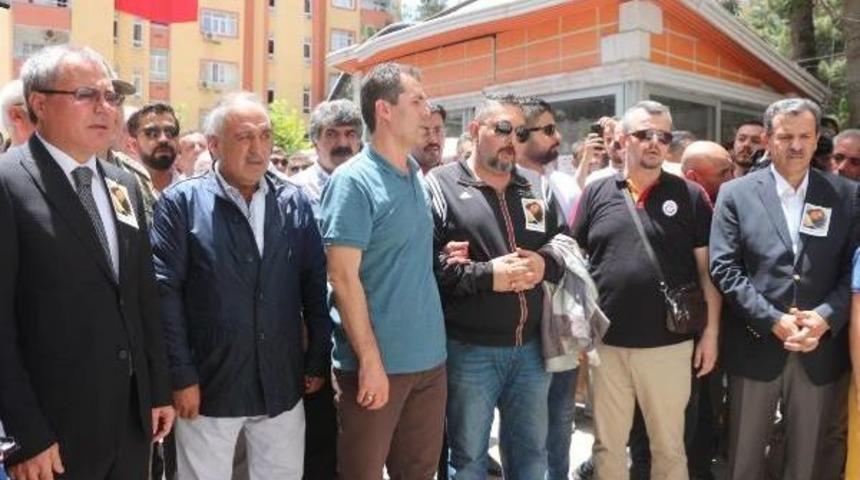 Pkk'nın Şehit Ettiği Şenay &Ouml;ğretmen, G&ouml;zyaşlarıyla Uğurlandı